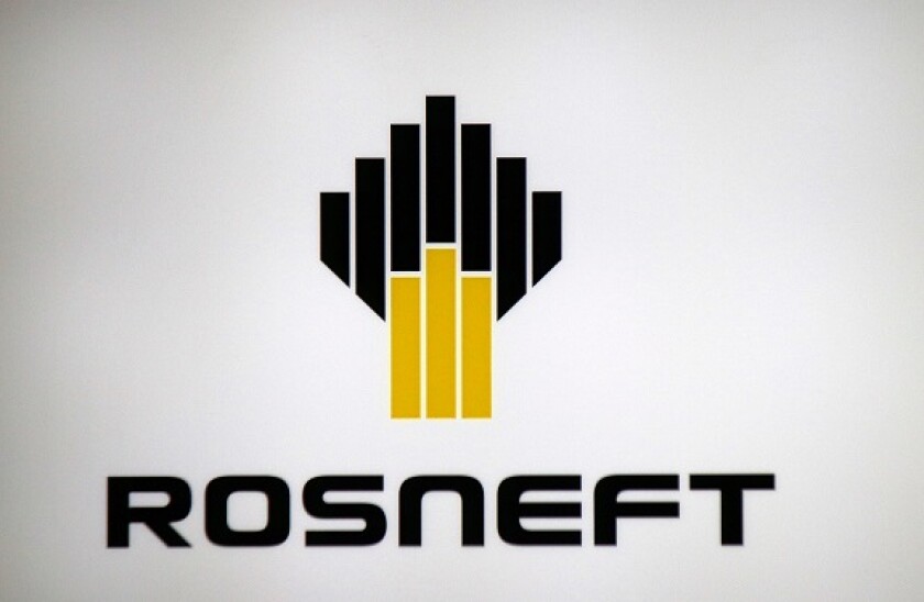 das Logo der Marke "Rosneft", Berlin.