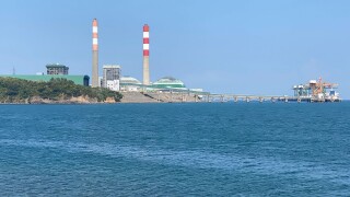 Dinginin coal power station Philippines from Alamy 15Oct25 575x375.jpg