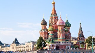 Moscow_red_square_Adobe_575x375