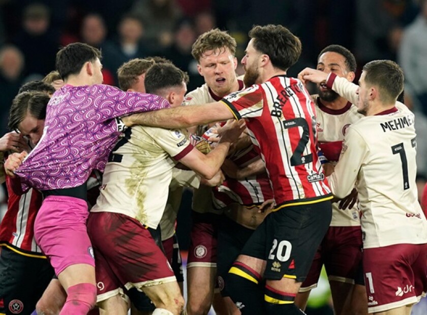 Brawl from Alamy 3Jul25 575x375.jpg
