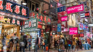 Hong Kong_shopping_adobe_12May_575