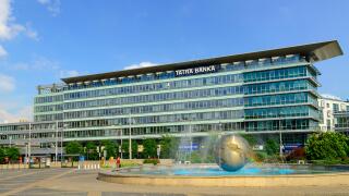 Tatra Bank am Platz Hod?ovo namestie, Bratislava, Pressburg, Slowakei, Europa