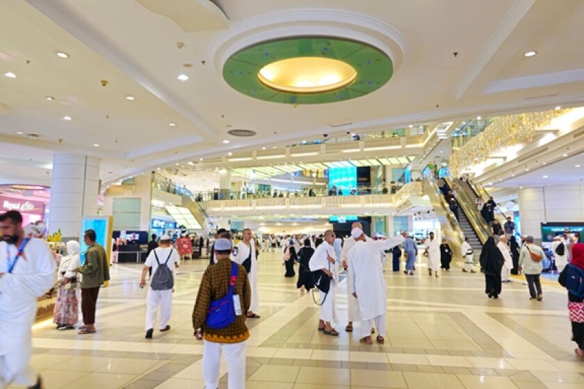 Saudi Arabia shopping from Alamy 17Dec24 575x375.jpg