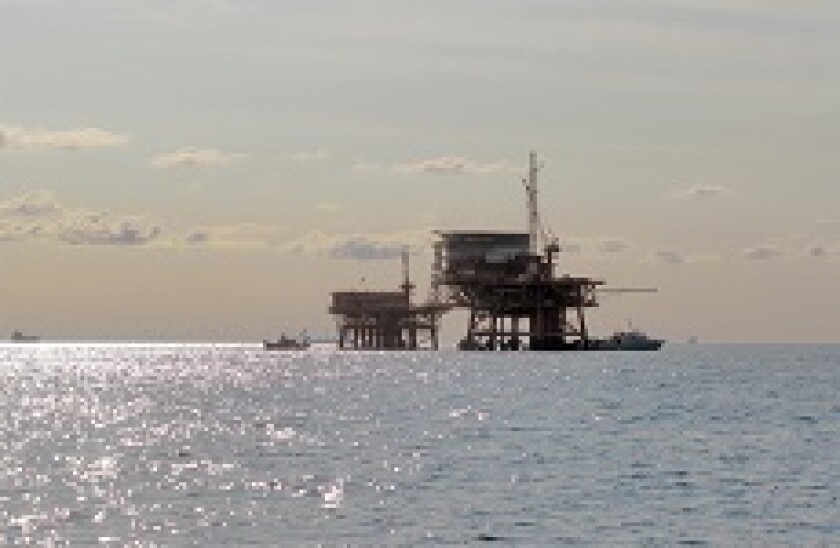 Ravenna_oil_rig_Alamy_230x150