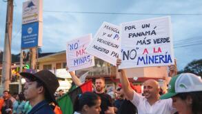 People of Panama Protest First Quantum and Minera PanamA¡ Mine