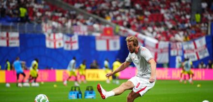 England's Harry Kane warming up ahead of the FIFA World Cup Round of 32 match at Atlanta Stadium. Picture date: Wednesday July 1, 2026.