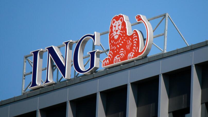 das Logo der Marke "ING", Swinemuende, Polen.