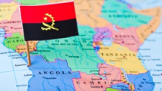 Angola may delay the public bond it has mandated to JP Morgan