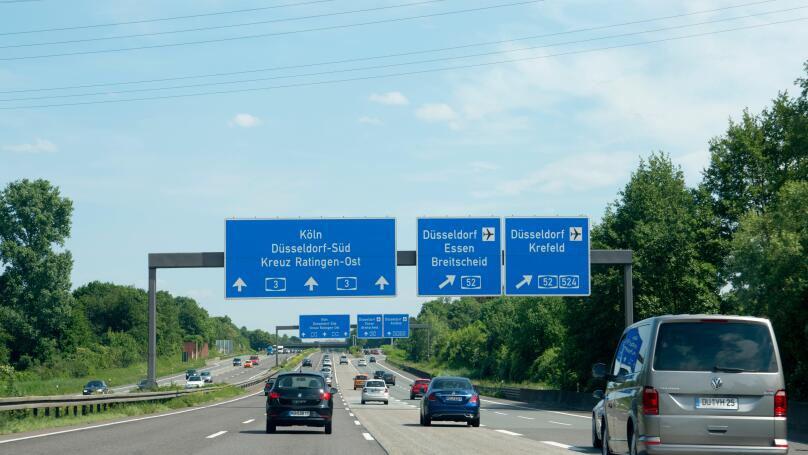 Deutschland, Nordrhein-Westfalen, Kreis Mettmann, A3 / A524, A52, Ratingen, Autobahndreieck Langenfeld