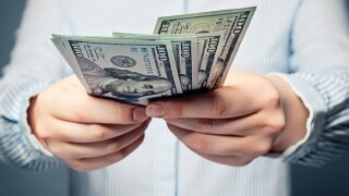 dollar_adobe_575*375_15Apr20