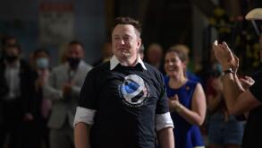 KENNEDY SPACE CENTER, USA - 30 May 2020 - Elon Musk, SpaceX Chief Engineer, and the SpaceX team are recognized by Vice President Mike Pence inside the