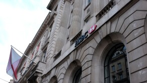 hsbc holdings plc banking pall mall london