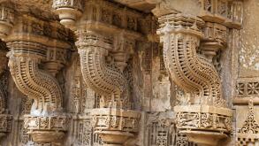 Carving details on the outer wall of Sai Masjid (Mosque), Ahmedabad, Gujarat, India