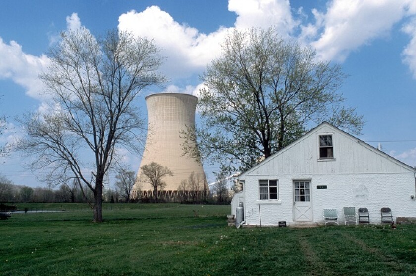 Ohio power plant from Alamy 30Mar23 575x375