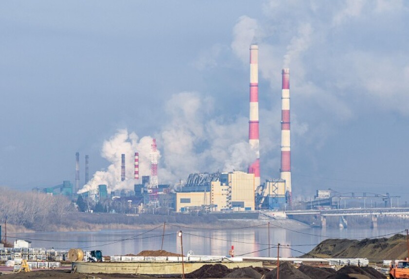 Power electricity Russia emissions from Alamy 1Oct21 575x375