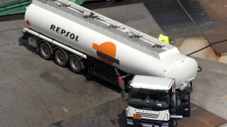 Repsol YPF fuel tanker lorry, Spain. Image shot 2008. Exact date unknown.