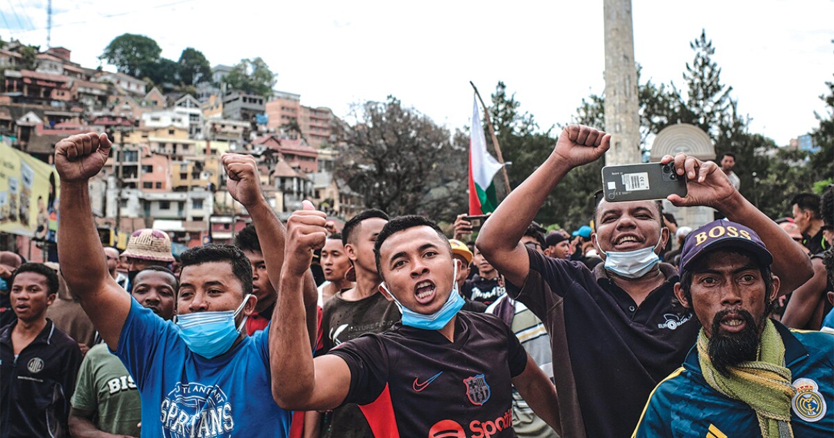 Street fury a portent of global unrest if economies cannot generate jobs