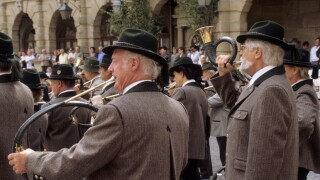 Hunter groups call contest at Marktplatz in Rothenburg Bavaria Germany. Image shot 2007. Exact date unknown.
