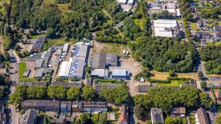 Aerial view, Emscherstrasse industrial estate with Spiller metal grinding shop, Brauck, Gladbeck, Ruhr area, North Rhine-Westphalia, Germany