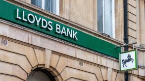 Lloyds Bank sign on the exterior of its branch in Lincoln, Lincolnshire, UK.