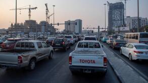 Feature, traffic on the streets in Doha / Qatar, cars, car, on 25.09.2019. | Usage worldwide