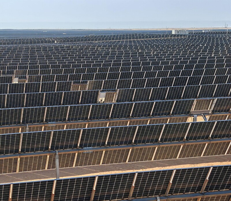 Abydos-Solar-Plant-Aswan-Egypt-Nov-2024-from-Alamy-6Oct25-crop.jpg