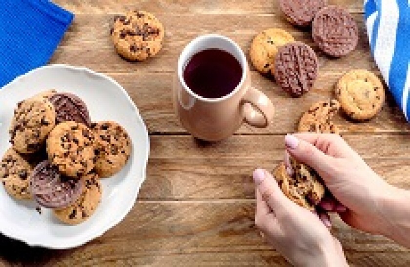 Biscuits_cookies_coffee_tea_Fotolia_230x150