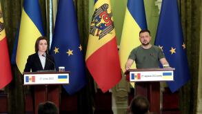 Non Exclusive: KYIV, UKRAINE - JUNE 27, 2022 - President of Ukraine Volodymyr Zelenskyy and President of the Republic of Moldova Maia Sandu, Kyiv, cap