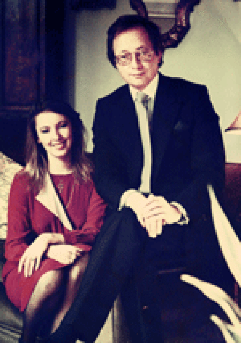 ian-and-wife-adj.gif