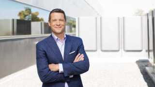 Charles Meyers - CEO Equinix.jpg