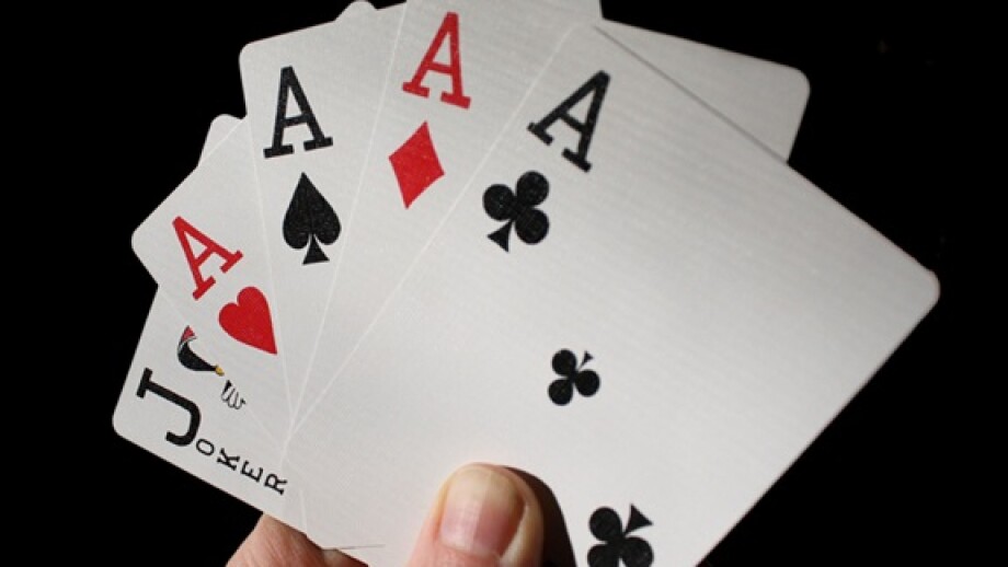 Strong hand poker from Alamy 8May25 575x375.jpg