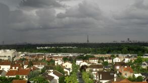 AJAXNETPHOTO. VAL D'OR, FRANCE. - VIEW OF PARIS CITY SKYLINE WITH THE EIFFEL TOWER VISIBLE RIGHT CENTRE FROM THE RAILWAY NEAR SUBURBS OF VAL D'OR.PHOTO:JONATHAN EASTLAND/AJAX
REF: D121506_2625
