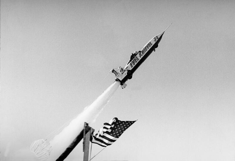 1973 Evel Knievel attempts to jump the Snake River Canyon near Twin Falls Idaho