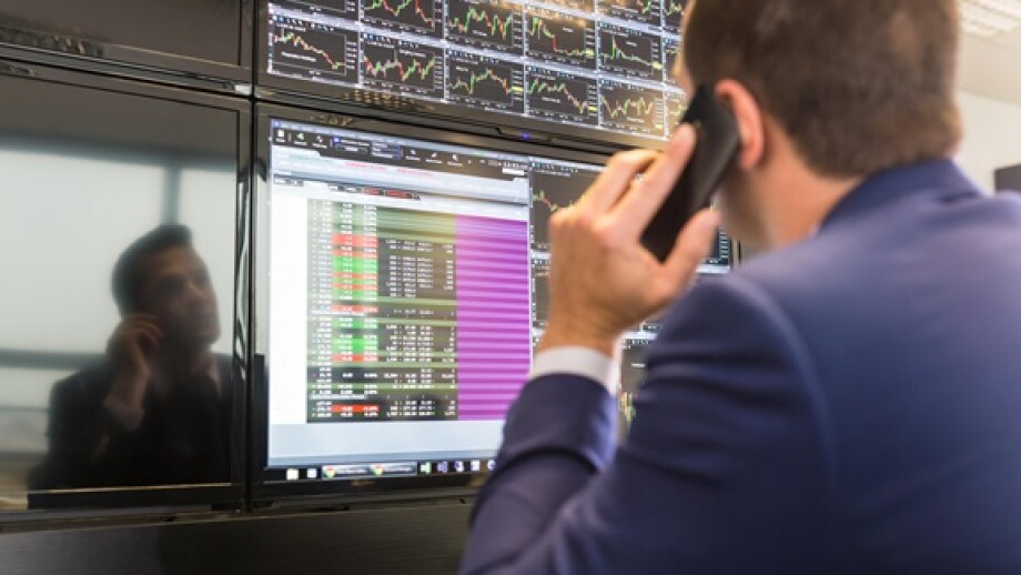 trader-alamy-16.01.25