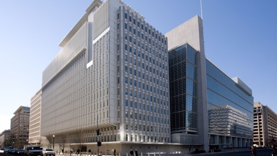 World Bank headquarters from Alamy 25Apr24 575x375