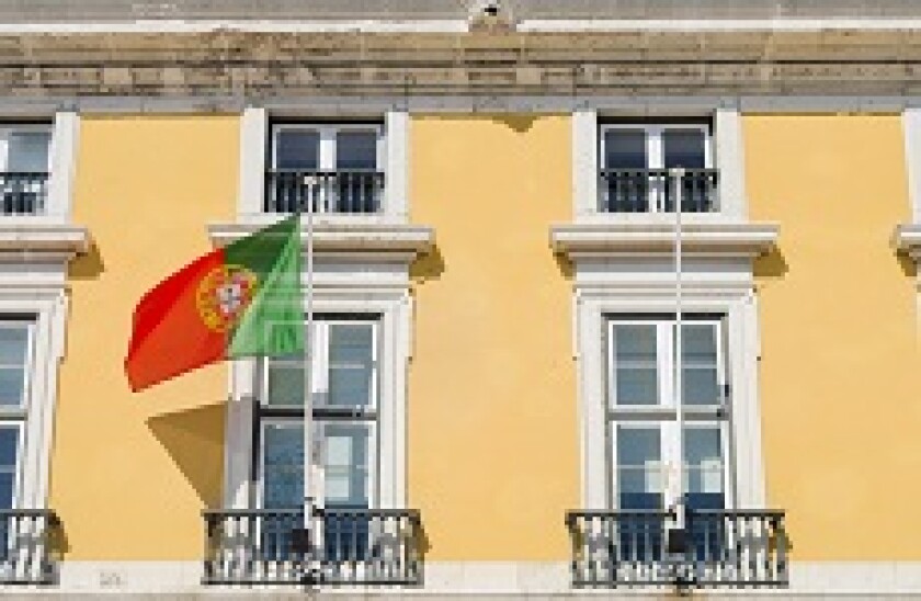 Portugal_houses_flag_Adobe_230x150