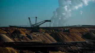 lignite-alamy-310725.jpg