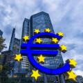 Germany, Hessen, Frankfurt-am-Main, Euro Tower, Euro Symbol, Willy Brandt Platz, skyline, Commerzbank,