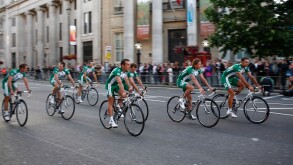Credit Agricole Team take in the sights of London