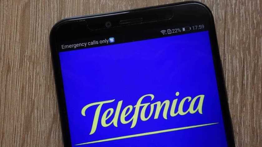 Telefonica mobile close up.jpg