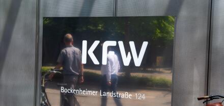 Logo of KfW (Kreditanstalt fur Wiederaufbau) in Bockenheimer LandstraBe in Frankfurt am Main (June 14, 2023)
