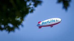 Davenport, Iowa, USA. 10th Aug, 2016. The MetLife blimp circles the course during the John Deere Classic Pro-Am in Silvis on Wednesday, August 10, 2016. Credit: Andy Abeyta/Quad-City Times/ZUMA Wire/Alamy Live News