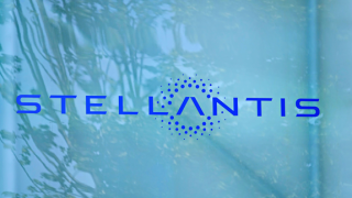 Stellantis logo Alamy 18Jul24.png