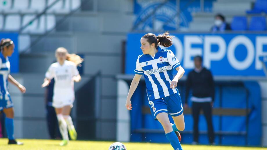 Coruna, Spain. 27st March, 2021. Iris Arnaiz female soccer player of Deportivo de La Coruna during the Iberdrola League
