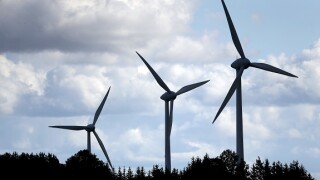 Wind_farm_lithuania_adobe_575x375_21Sep