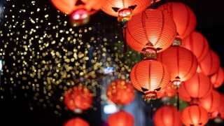 Chinese lanterns_575px_adobe_19Feb21