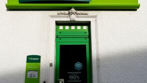 Enseigne d'un independant de la banque cooperative Crelan | 
Cooperatieve bank Crelan - Landbouwkrediet