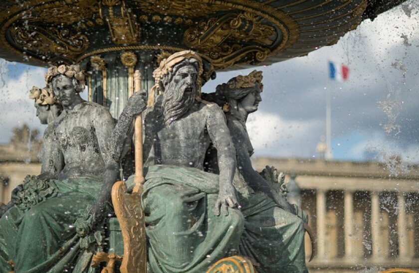 Paris_Alamy_575x375_11March21