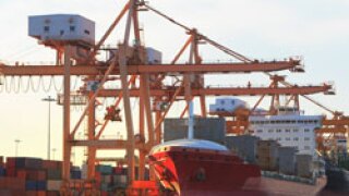 shipunload-250.jpg