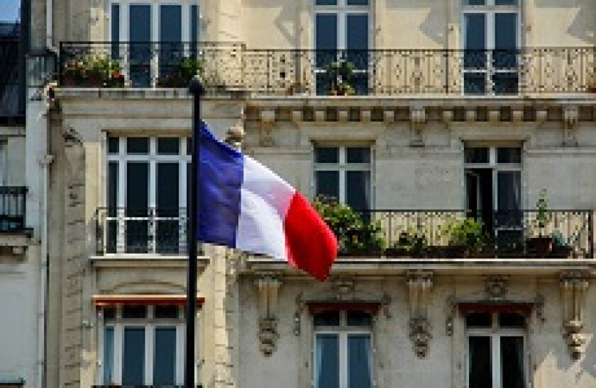 France_flag_house_Alamy_230x150